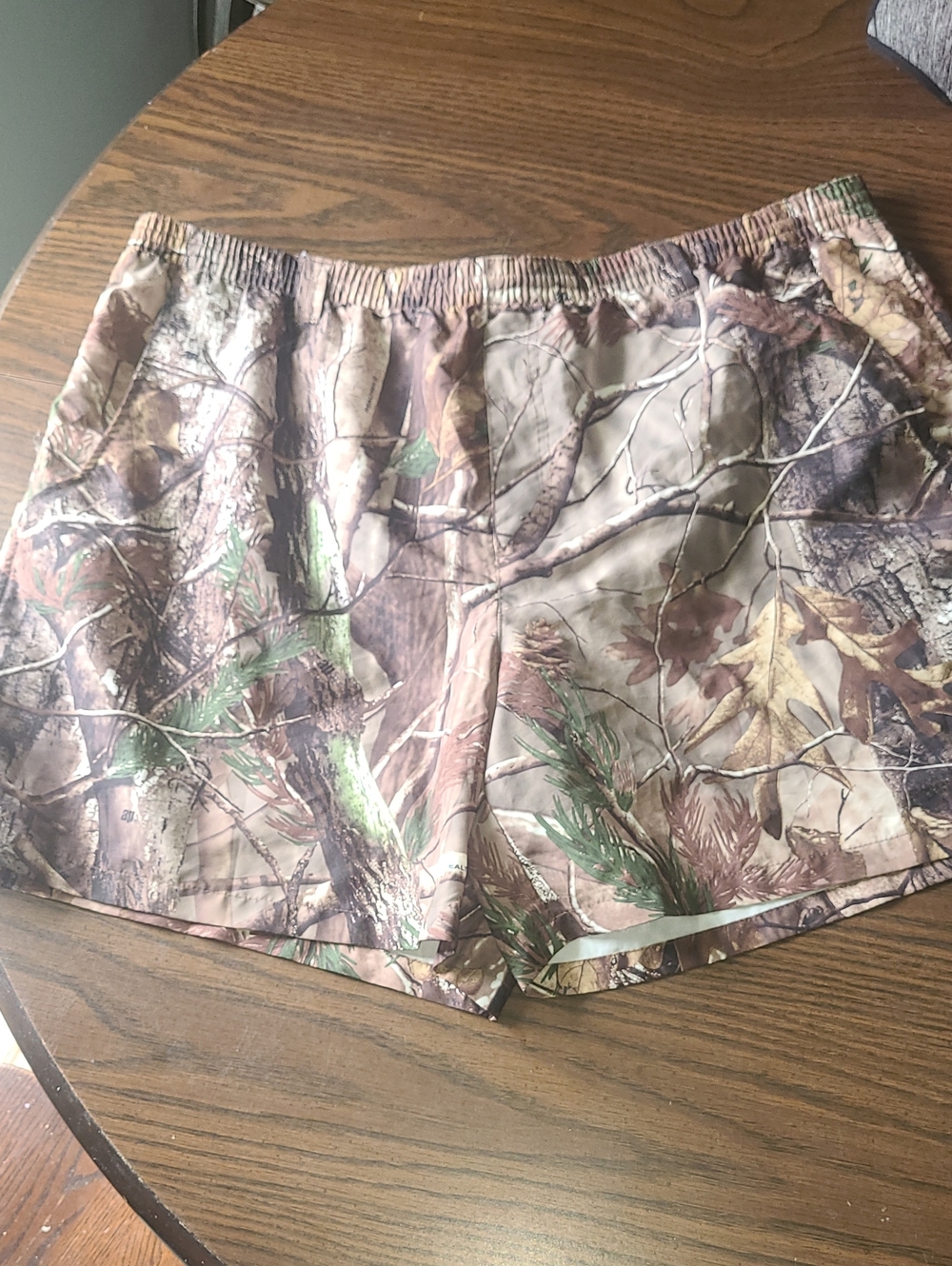Columbia Mens Camo Athletic Shorts - Brown/Green Size XXL